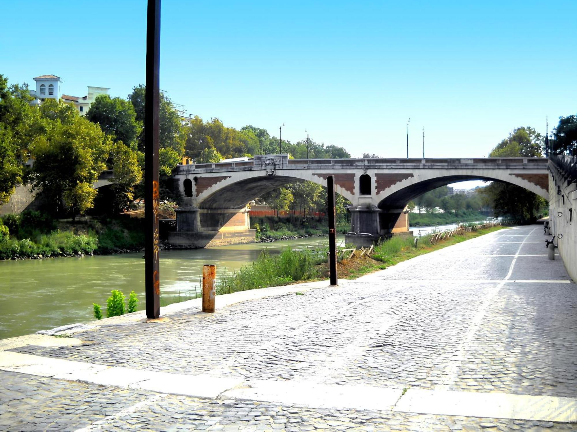 Helios Suites Testaccio - Center Of Roma Esterno foto
